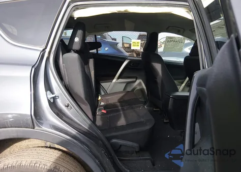 2015 Toyota Rav4 Le z USA, uszkodzony, nr VIN JTMBFREV0FD139773